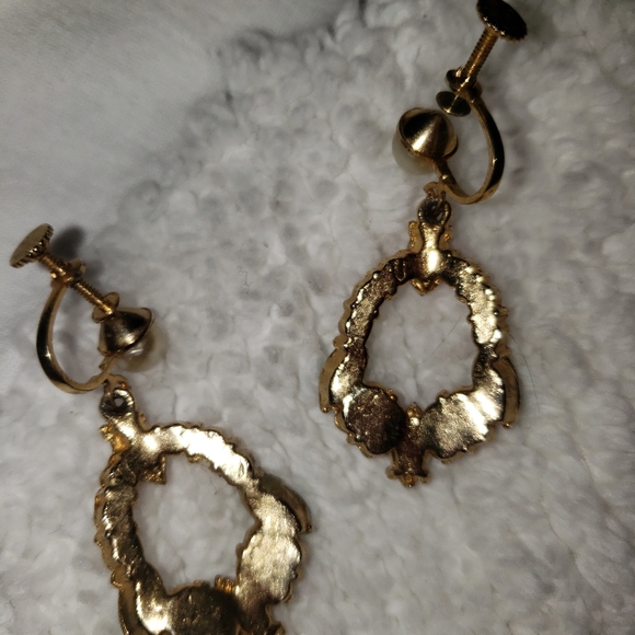 coloured stones & pearl screw back earrings - Picture 2 of 2